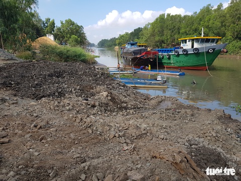 Giữa tháng 2 bắt đầu nạo vét hơn 42km kênh Vĩnh Tế - Ảnh 2. Giữa tháng 2 bắt đầu nạo vét hơn 42km kênh Vĩnh Tế - Ảnh 2.