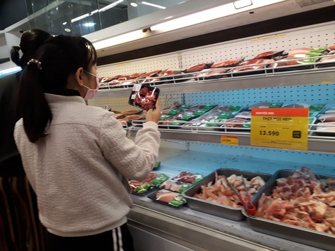 Sau cam kết giảm, giá thịt heo vẫn trên trời - Ảnh 1. Sau cam kết giảm, giá thịt heo vẫn trên trời - Ảnh 1.