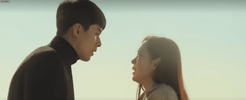 Hạ cánh nơi anh: Khán giả rơi nước mắt vì Ngưu Lang và Chức Nữ đã gặp nhau - Ảnh 3. Hạ cánh nơi anh: Khán giả rơi nước mắt vì Ngưu Lang và Chức Nữ đã gặp nhau - Ảnh 3.