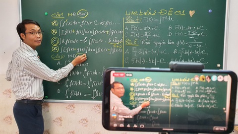 Khi học sinh ở nhà, các đài truyền hình nên vào cuộc - Ảnh 1. Khi học sinh ở nhà, các đài truyền hình nên vào cuộc - Ảnh 1.