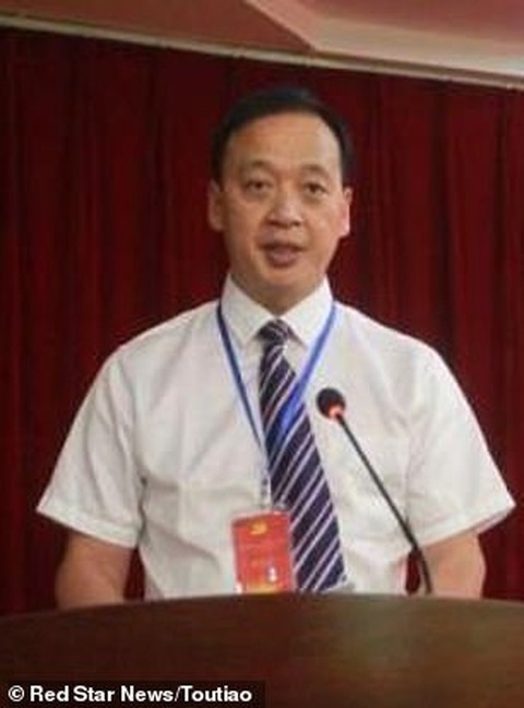 Viện trưởng bệnh viện ở Vũ Hán chết vì COVID-19 - Ảnh 1. Viện trưởng bệnh viện ở Vũ Hán chết vì COVID-19 - Ảnh 1.