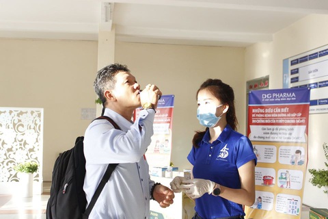Vì sao phải bảo vệ người lao động trước dịch Covid-19? - Ảnh 3. Vì sao phải bảo vệ người lao động trước dịch Covid-19? - Ảnh 3.