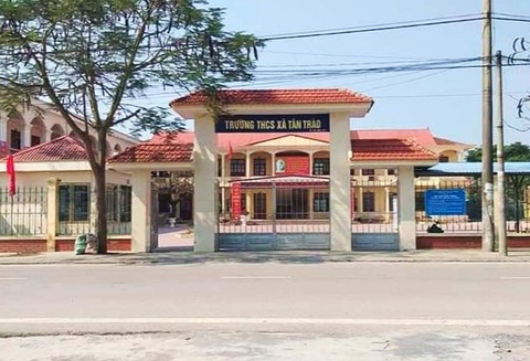 Nổ lớn khi dọn phòng thí nghiệm, 3 giáo viên bị bỏng - Ảnh 1. Nổ lớn khi dọn phòng thí nghiệm, 3 giáo viên bị bỏng - Ảnh 1.