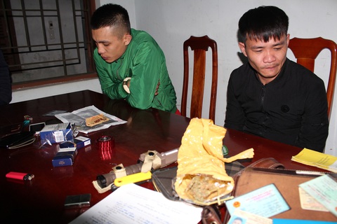 Xử phạt tài xế dương tính ma túy chạy quá tốc độ trên quốc lộ 1 - Ảnh 1. Xử phạt tài xế dương tính ma túy chạy quá tốc độ trên quốc lộ 1 - Ảnh 1.