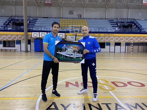 Tuyển futsal Việt Nam thua CLB Real Betis trước khi về Việt Nam - Ảnh 2. Tuyển futsal Việt Nam thua CLB Real Betis trước khi về Việt Nam - Ảnh 2.