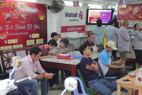 Những thống kê thú vị về việc trúng xổ số tại Việt Nam - Ảnh 1. Những thống kê thú vị về việc trúng xổ số tại Việt Nam - Ảnh 1.