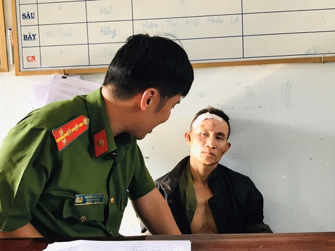 Trần Duy Chinh bị bắt với súng K54 và một trái lựu đạn - Ảnh 2. Trần Duy Chinh bị bắt với súng K54 và một trái lựu đạn - Ảnh 2.