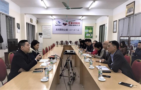 Doanh nghiệp sản xuất khẩu trang khẳng định không tăng giá, không lấy lãi - Ảnh 1. Doanh nghiệp sản xuất khẩu trang khẳng định không tăng giá, không lấy lãi - Ảnh 1.