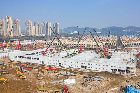 Trung Quốc xây xong bệnh viện dã chiến 1.000 giường ở Vũ Hán sau 10 ngày - Ảnh 3. Trung Quốc xây xong bệnh viện dã chiến 1.000 giường ở Vũ Hán sau 10 ngày - Ảnh 3.