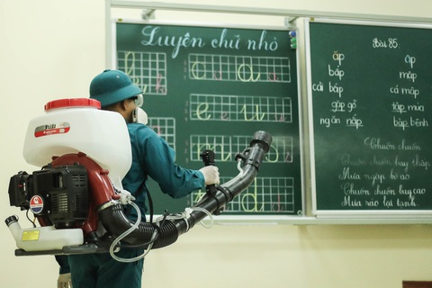 Thủ tướng chỉ đạo tạm cho học sinh nghỉ học phòng tránh corona - Ảnh 2. Thủ tướng chỉ đạo tạm cho học sinh nghỉ học phòng tránh corona - Ảnh 2.