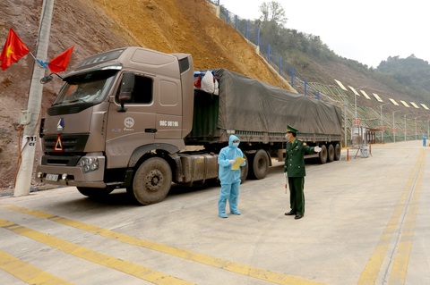 Ngày đầu tiên cửa khẩu Tân Thanh mở lại, 300 tấn nông sản qua Trung Quốc - Ảnh 10. Ngày đầu tiên cửa khẩu Tân Thanh mở lại, 300 tấn nông sản qua Trung Quốc - Ảnh 10.