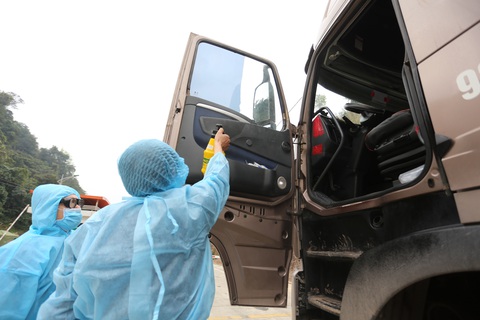 Ngày đầu tiên cửa khẩu Tân Thanh mở lại, 300 tấn nông sản qua Trung Quốc - Ảnh 11. Ngày đầu tiên cửa khẩu Tân Thanh mở lại, 300 tấn nông sản qua Trung Quốc - Ảnh 11.