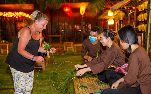 Vinpearl thu hút khách quốc tế bằng dịch vụ trọn gói - Ảnh 1. Vinpearl thu hút khách quốc tế bằng dịch vụ trọn gói - Ảnh 1.