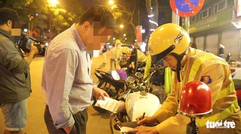 Người vi phạm giao thông được nộp tiền phạt qua Cổng dịch vụ công quốc gia - Ảnh 1. Người vi phạm giao thông được nộp tiền phạt qua Cổng dịch vụ công quốc gia - Ảnh 1.