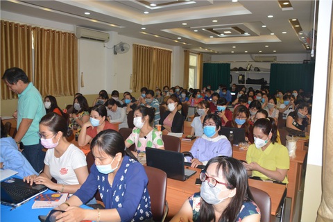 TP.HCM: Các trường không được dùng quỹ phụ huynh cho phòng chống dịch bệnh - Ảnh 1. TP.HCM: Các trường không được dùng quỹ phụ huynh cho phòng chống dịch bệnh - Ảnh 1.