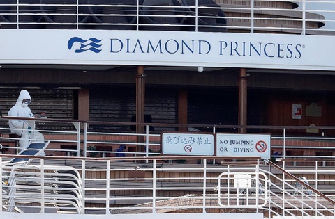 Hai du khách nhiễm COVID-19 trên tàu Diamond Princess tử vong - Ảnh 1. Hai du khách nhiễm COVID-19 trên tàu Diamond Princess tử vong - Ảnh 1.