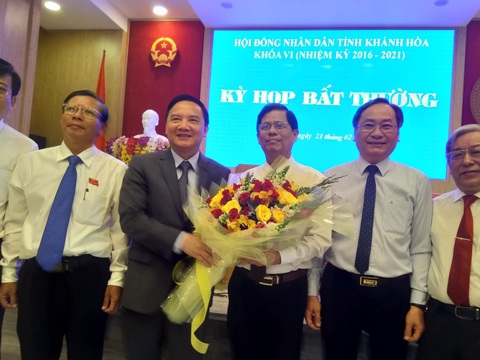 Ông Nguyễn Tấn Tuân làm chủ tịch UBND tỉnh Khánh Hòa - Ảnh 1. Ông Nguyễn Tấn Tuân làm chủ tịch UBND tỉnh Khánh Hòa - Ảnh 1.