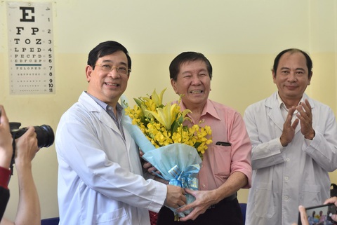 Bệnh nhân cuối cùng xuất viện, TP.HCM không còn người nhiễm COVID-19 - Ảnh 2. Bệnh nhân cuối cùng xuất viện, TP.HCM không còn người nhiễm COVID-19 - Ảnh 2.