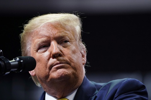 Ông Trump giận vì không được thông báo người nhiễm COVID-19 được trở về Mỹ - Ảnh 1. Ông Trump giận vì không được thông báo người nhiễm COVID-19 được trở về Mỹ - Ảnh 1.
