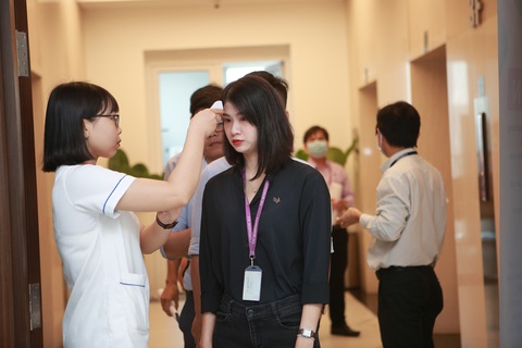 TTC gấp rút tổ chúc hiến máu thường niên lần thứ 9 để tiếp tế mùa dịch COVID-19 - Ảnh 2. TTC gấp rút tổ chúc hiến máu thường niên lần thứ 9 để tiếp tế mùa dịch COVID-19 - Ảnh 2.