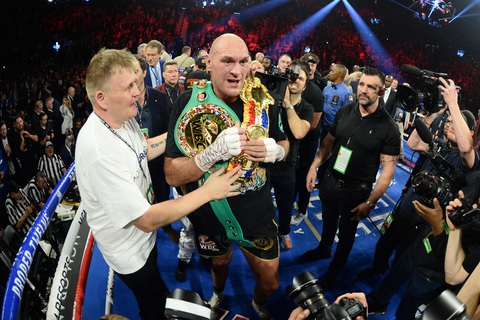 Fury hạ knock-out Wilder ở hiệp 7, giành đai WBC hạng nặng - Ảnh 2. Fury hạ knock-out Wilder ở hiệp 7, giành đai WBC hạng nặng - Ảnh 2.