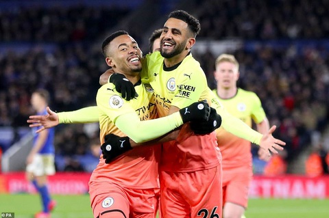 Aguero sút hỏng penalty, Jesus giúp Man City khuất phục Leicester tại King Power - Ảnh 1. Aguero sút hỏng penalty, Jesus giúp Man City khuất phục Leicester tại King Power - Ảnh 1.