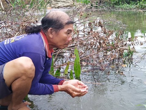 Qua miền khô hạn - Kỳ 4: Chiến trường mặn - ngọt - Ảnh 1. Qua miền khô hạn - Kỳ 4: Chiến trường mặn - ngọt - Ảnh 1.