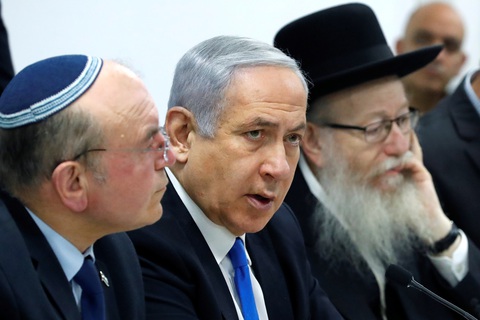 Đi chung máy bay 9 người bệnh COVID-19, đại sứ Israel bị cách ly - Ảnh 1. Đi chung máy bay 9 người bệnh COVID-19, đại sứ Israel bị cách ly - Ảnh 1.