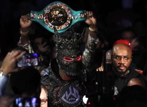 Fury hạ knock-out Wilder ở hiệp 7, giành đai WBC hạng nặng - Ảnh 12. Fury hạ knock-out Wilder ở hiệp 7, giành đai WBC hạng nặng - Ảnh 12.