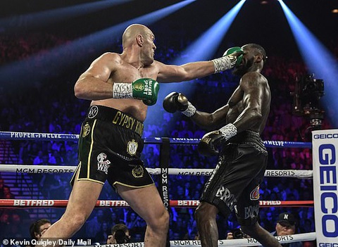 Fury hạ knock-out Wilder ở hiệp 7, giành đai WBC hạng nặng - Ảnh 9. Fury hạ knock-out Wilder ở hiệp 7, giành đai WBC hạng nặng - Ảnh 9.