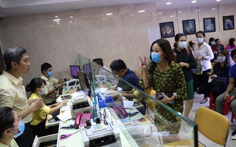 Vì sao giá vàng tăng kỷ lục? - Ảnh 1. Vì sao giá vàng tăng kỷ lục? - Ảnh 1.