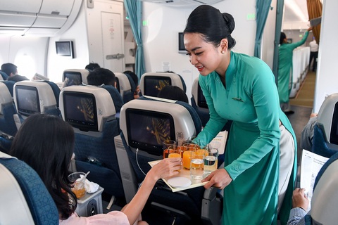 1.500 tiếp viên cơ hữu Vietnam Airlines đăng ký nghỉ không lương - Ảnh 1. 1.500 tiếp viên cơ hữu Vietnam Airlines đăng ký nghỉ không lương - Ảnh 1.