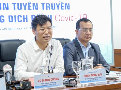 Hướng dẫn phòng, chống COVID-19 toàn tiếng Việt, người Hàn Quốc lúng túng - Ảnh 4. Hướng dẫn phòng, chống COVID-19 toàn tiếng Việt, người Hàn Quốc lúng túng - Ảnh 4.