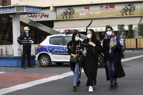 Iran tăng vọt ca nhiễm mới lẫn người chết vì COVID-19 - Ảnh 1. Iran tăng vọt ca nhiễm mới lẫn người chết vì COVID-19 - Ảnh 1.