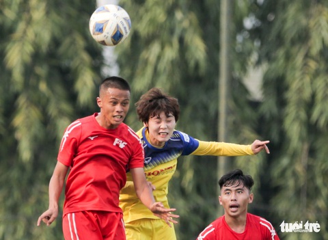 Tuyển nữ Việt Nam thua trắng U16 PVF: HLV Mai Đức Chung vẫn hài lòng - Ảnh 4. Tuyển nữ Việt Nam thua trắng U16 PVF: HLV Mai Đức Chung vẫn hài lòng - Ảnh 4.