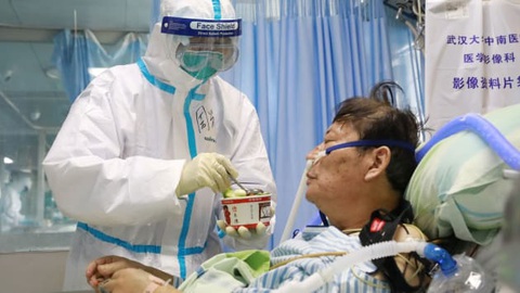 Y tá Vũ Hán viết tâm thư: Chúng tôi cũng là con người - Ảnh 1. Y tá Vũ Hán viết tâm thư: Chúng tôi cũng là con người - Ảnh 1.