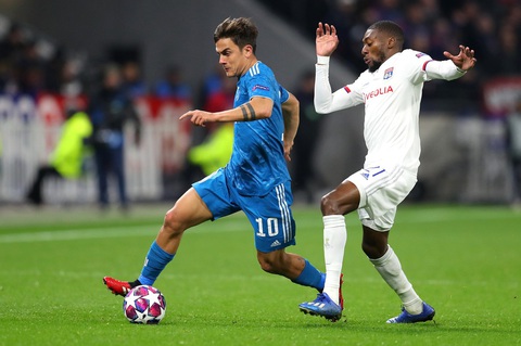 Ronaldo mất hút trên sân, Juventus phơi áo trước Lyon - Ảnh 3. Ronaldo mất hút trên sân, Juventus phơi áo trước Lyon - Ảnh 3.