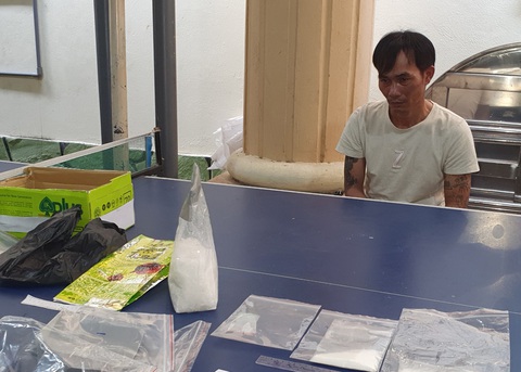 Mua cả ký ma túy từ TP.HCM về Kiên Giang bán lẻ - Ảnh 1. Mua cả ký ma túy từ TP.HCM về Kiên Giang bán lẻ - Ảnh 1.
