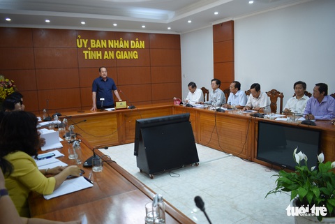An Giang siết chặt quản lý đường biên giới với Campuchia phòng dịch corona - Ảnh 2. An Giang siết chặt quản lý đường biên giới với Campuchia phòng dịch corona - Ảnh 2.