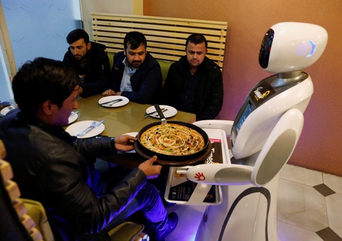 Robot đang phá vỡ mô hình tăng trưởng châu Á - Ảnh 1. Robot đang phá vỡ mô hình tăng trưởng châu Á - Ảnh 1.