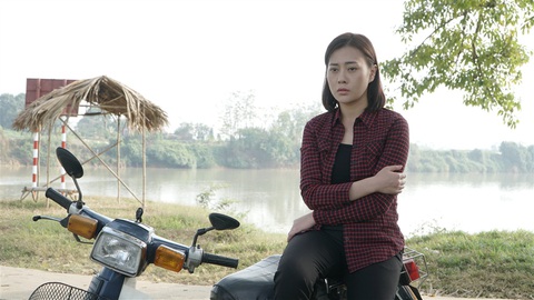 Bị cưỡng bức trong Cô gái nhà người ta: Thì mày nhịn đi một tí đã làm sao! - Ảnh 3. Bị cưỡng bức trong Cô gái nhà người ta: Thì mày nhịn đi một tí đã làm sao! - Ảnh 3.