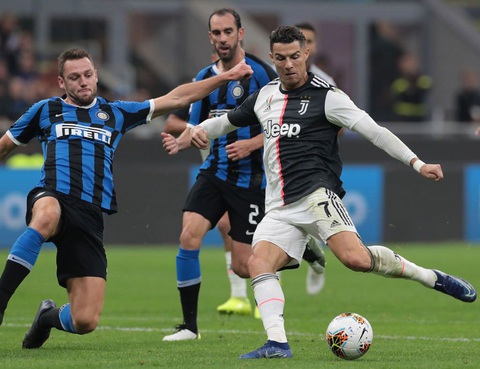 Dời đại chiến Juventus - Inter Milan sang tháng 5 vì COVID-19 - Ảnh 1. Dời đại chiến Juventus - Inter Milan sang tháng 5 vì COVID-19 - Ảnh 1.