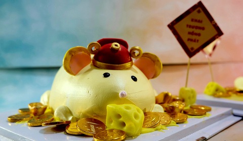Giới trẻ săn bánh kem chuột vàng đội mũ thần tài - Ảnh 2. Giới trẻ săn bánh kem chuột vàng đội mũ thần tài - Ảnh 2.