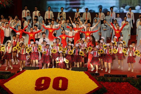 Không thế lực nào cản được Đảng dẫn dắt dân tộc đi lên - Ảnh 4. Không thế lực nào cản được Đảng dẫn dắt dân tộc đi lên - Ảnh 4.