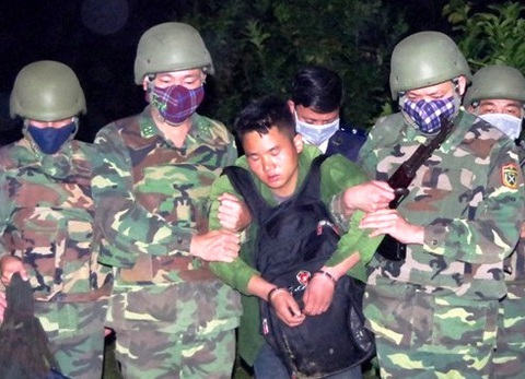 Bắt giữ một người Lào vận chuyển ma túy qua biên giới - Ảnh 1. Bắt giữ một người Lào vận chuyển ma túy qua biên giới - Ảnh 1.