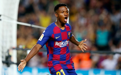 Messi kiến tạo cho thần đồng Ansu Fati lập cú đúp giúp Barca bám đuổi Real Madrid - Ảnh 1. Messi kiến tạo cho thần đồng Ansu Fati lập cú đúp giúp Barca bám đuổi Real Madrid - Ảnh 1.