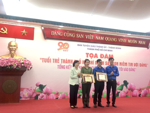 Sắt son niềm tin với Đảng - Ảnh 3. Sắt son niềm tin với Đảng - Ảnh 3.
