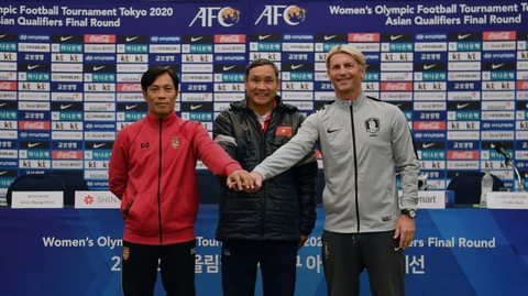 HLV tuyển Hàn Quốc Colin Bell: Chúng tôi sẽ không xem nhẹ Việt Nam và Myanmar - Ảnh 1. HLV tuyển Hàn Quốc Colin Bell: Chúng tôi sẽ không xem nhẹ Việt Nam và Myanmar - Ảnh 1.