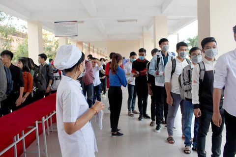 Một trường đại học cho sinh viên nghỉ 6 tuần - Ảnh 1. Một trường đại học cho sinh viên nghỉ 6 tuần - Ảnh 1.