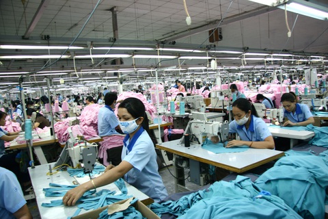 Chưa điều chỉnh tăng giá điện trong 6 tháng đầu năm - Ảnh 1. Chưa điều chỉnh tăng giá điện trong 6 tháng đầu năm - Ảnh 1.